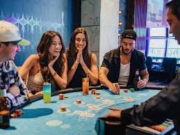 Pengguna mengikuti tips keamanan login agar aman dan lancar